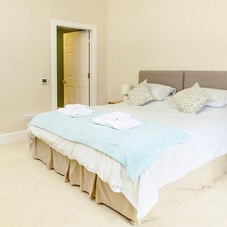 Gorgeous Central Edinburgh 3-Bedroom Apartment Exterior photo