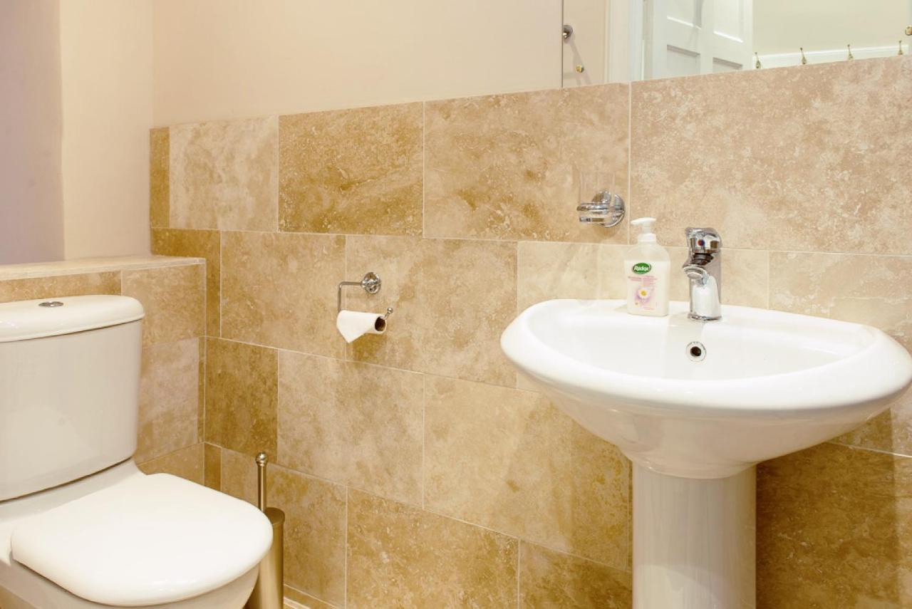 Gorgeous Central Edinburgh 3-Bedroom Apartment Exterior photo
