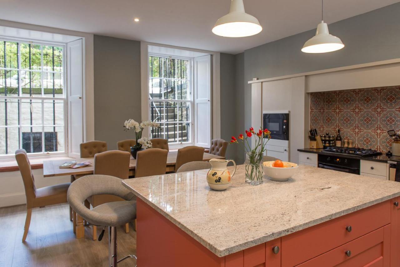 Gorgeous Central Edinburgh 3-Bedroom Apartment Exterior photo
